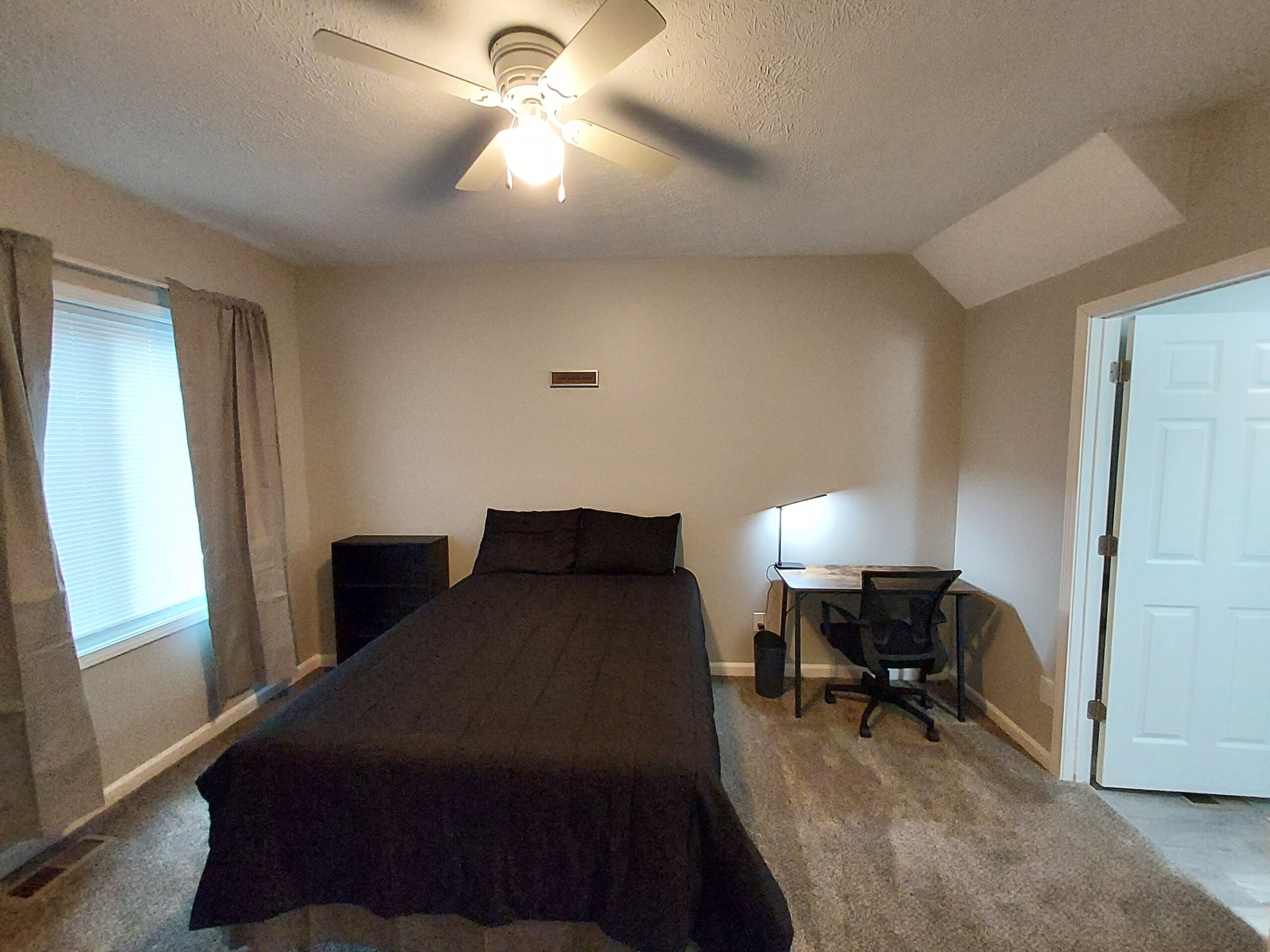 Private furnished bedroom at The Boulevard Building Cleveland Ohio
near University Hospitals